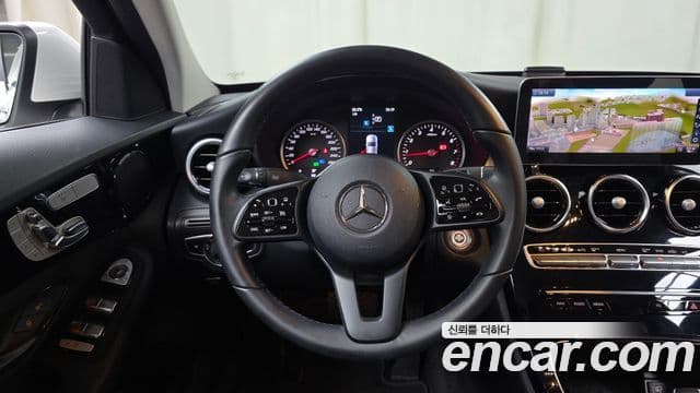 Mercedes-Benz C-Class 2019 — Фото 13/20