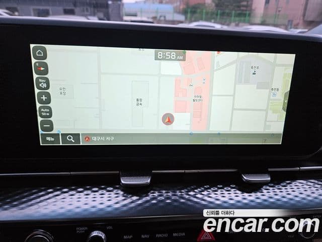 Kia Carnival 2023 — фото 11 из 20