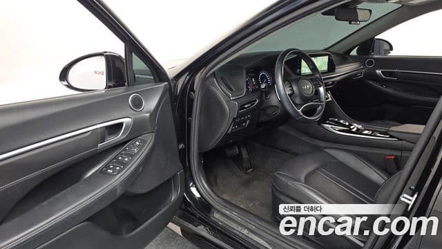 Hyundai Sonata 2022 — фото 8 из 20