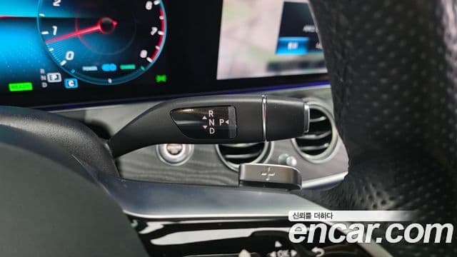 Mercedes-Benz E-Class 2021 — фото 9 из 20