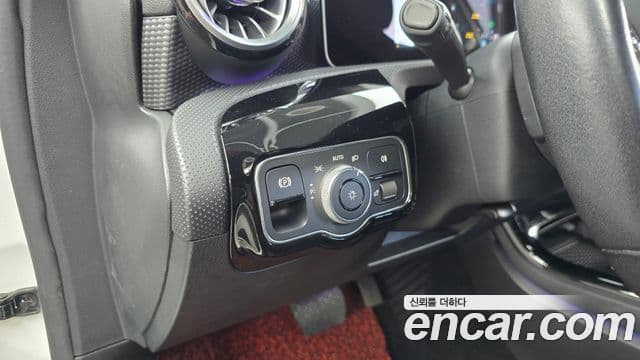 Mercedes-Benz A-Class 2020 — Фото 19/20