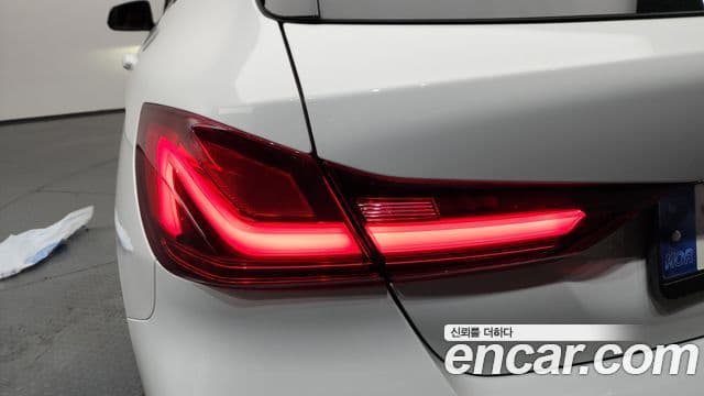 BMW 1 Series 2021 — Photo 12/34