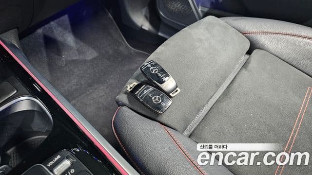 Mercedes-Benz GLB-Class 2022 — фото 15 из 20
