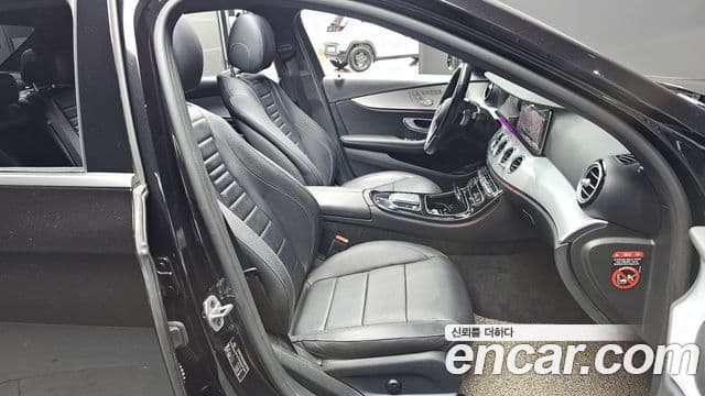 Mercedes-Benz E-Class 2021 — Şəkil 10/20