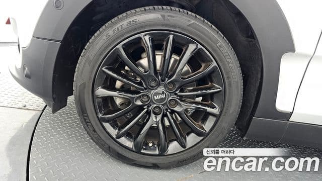 Mini Cooper Clubman 2022 — ფოტო 3/20