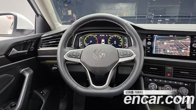 Volkswagen Jetta 2024 — ფოტო 14/20