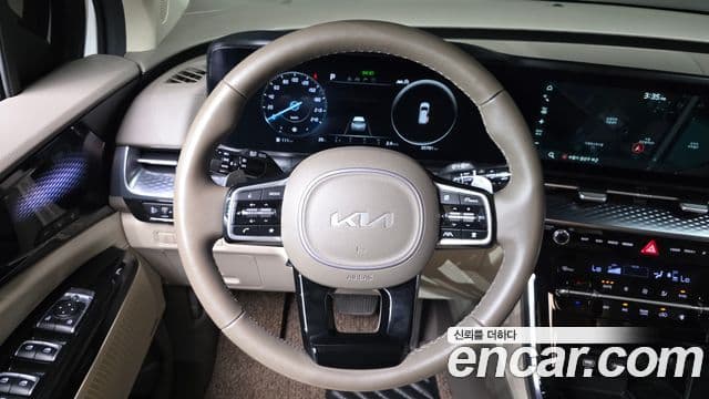 Kia Carnival 2023 — Şəkil 14/20