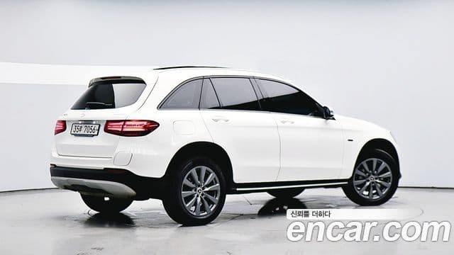 Mercedes-Benz GLC-Class 2019 — Şəkil 4/20