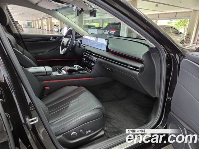 Genesis Electrified G80 2024 — фото 8 из 12