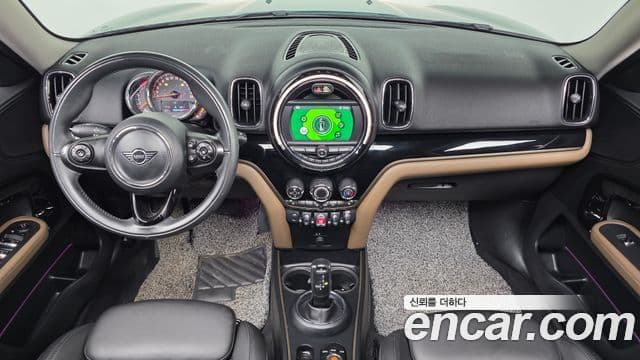 Mini Cooper Countryman 2020 — Фото 10/20