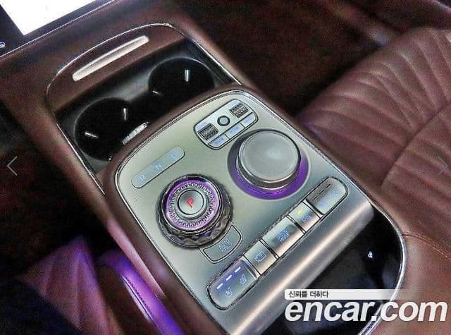 Genesis G90 2022 — Şəkil 19/20