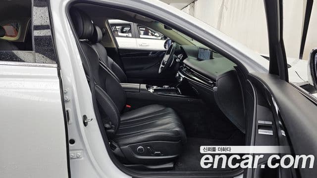Genesis Electrified G80 2023 — фото 11 из 20