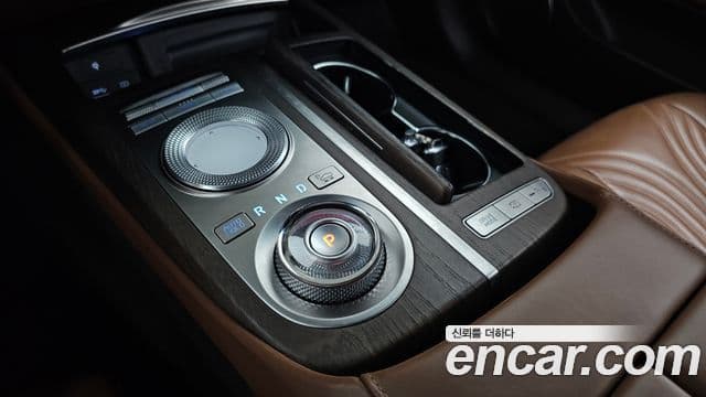 Genesis Electrified G80 2020 — фото 9 из 20