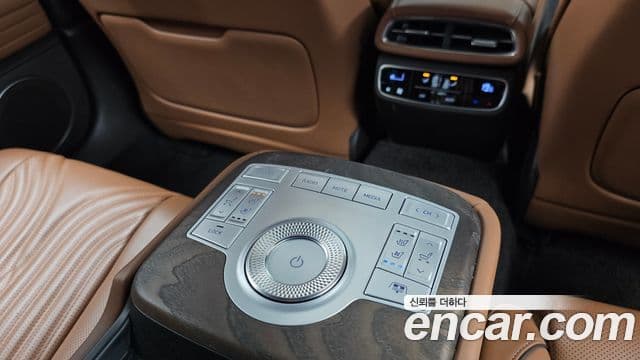 Genesis Electrified G80 2020 — фото 19 из 20