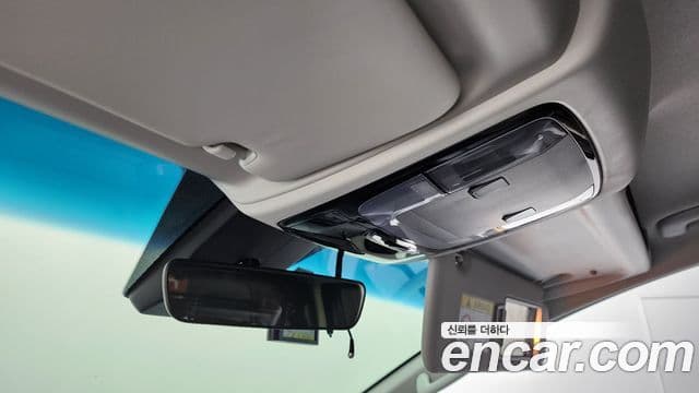 Hyundai Staria 2021 — фото 17 из 20