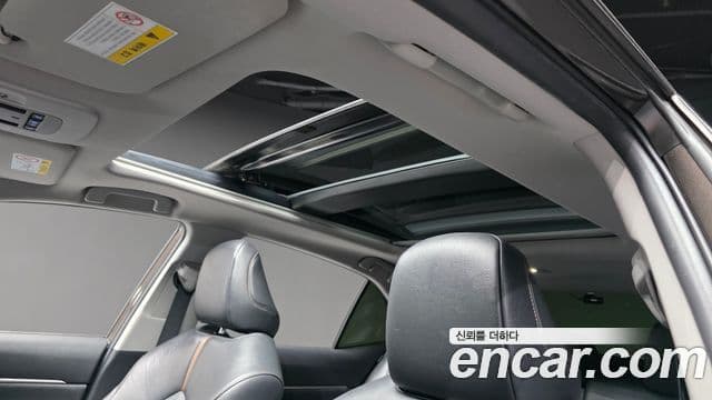 Toyota Camry 2019 — Фото 19/20