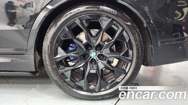 BMW X7 2025 — Photo 12/38