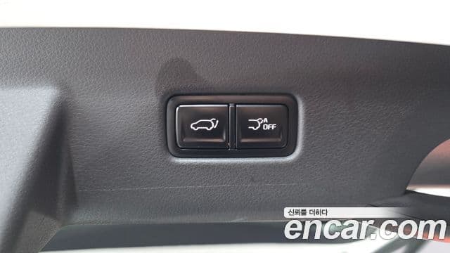 Kia Carnival 2024 — фото 16 из 20