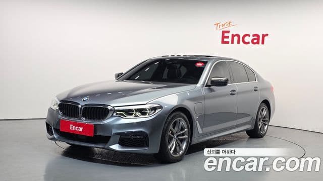 BMW 5 Series 2020 — Şəkil 1/20