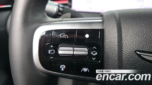 Genesis GV70 2025 — фото 17 из 20