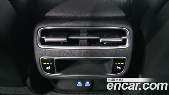 Genesis GV70 2025 — фото 18 из 20