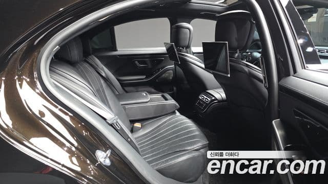 Mercedes-Benz S-Class 2021 — фото 12 из 20