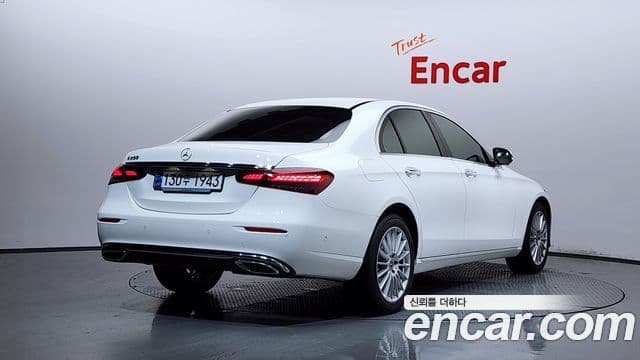 Mercedes-Benz E-Class 2023 — Şəkil 2/20