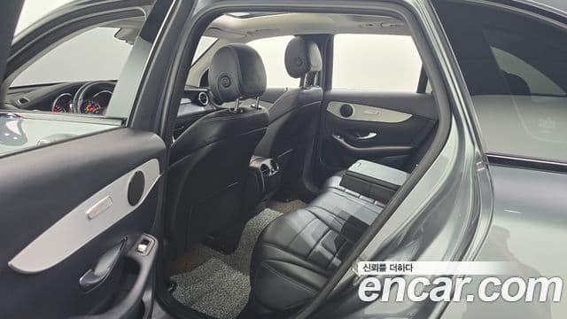 Mercedes-Benz GLC-Class 2018 — Şəkil 12/20