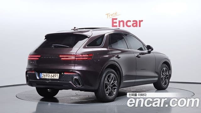 Genesis GV70 2021 — фото 2 из 20