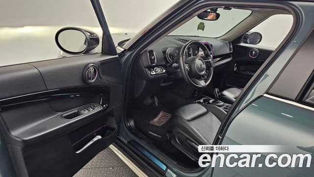 Mini Cooper Countryman 2021 — ფოტო 14/20
