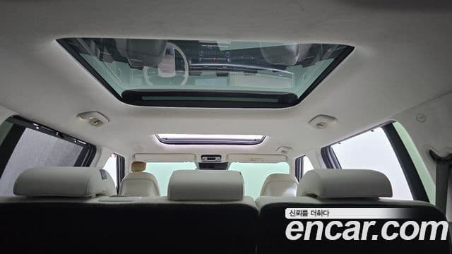 Hyundai Santa Fe 2023 — Şəkil 16/20