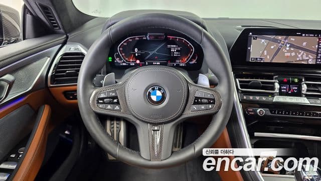 BMW 8 Series 2021 — Фото 13/20