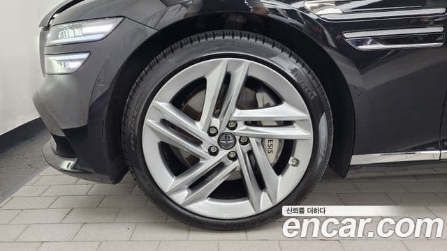 Genesis Electrified G80 2025 — фото 5 из 20