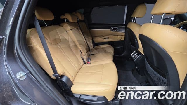 Kia Sorento 2021 — Şəkil 19/20