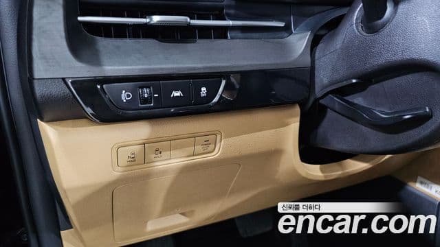 Kia Carnival 2023 — фото 14 из 20