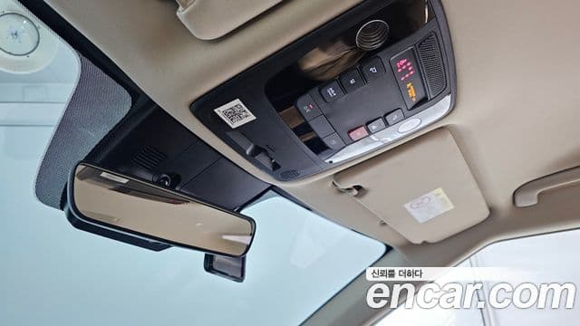 Kia Carnival 2023 — фото 15 из 20