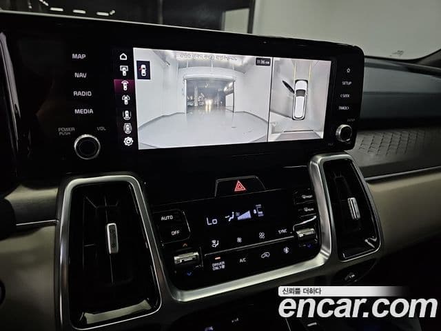 Kia Sorento 2021 — фото 9 из 18
