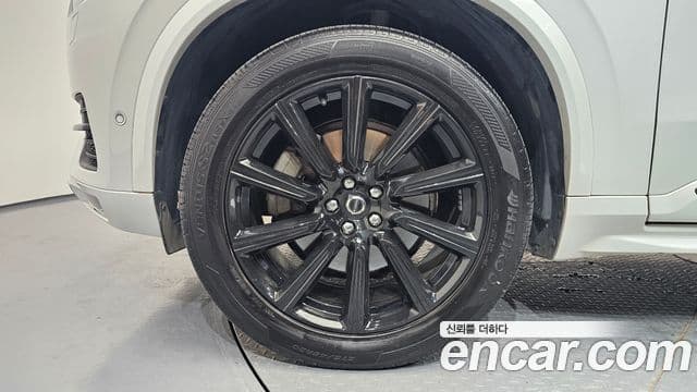Volvo XC90 2019 — ფოტო 5/20