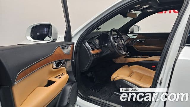 Volvo XC90 2019 — ფოტო 10/20