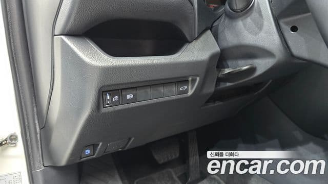Toyota RAV4 2022 — фото 14 из 20