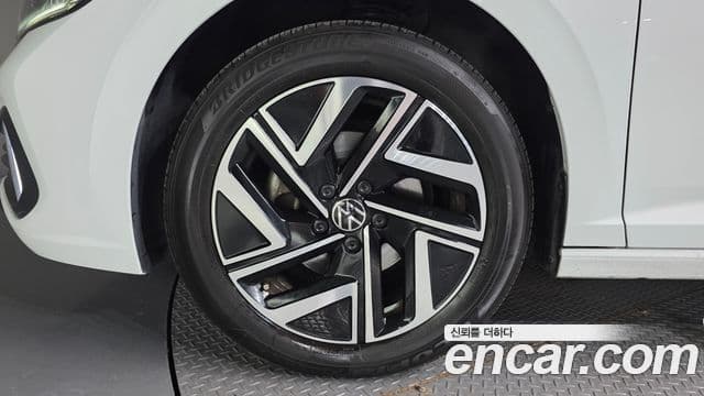 Volkswagen Jetta 2023 — Şəkil 4/20