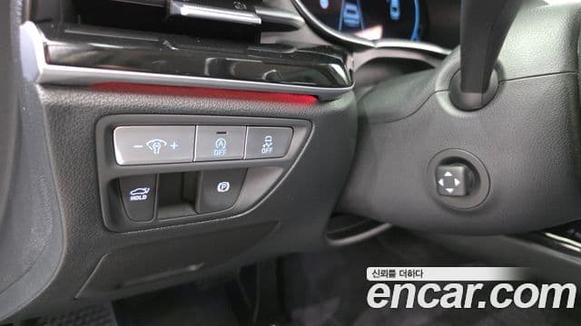 Genesis Electrified G80 2022 — ფოტო 13/20