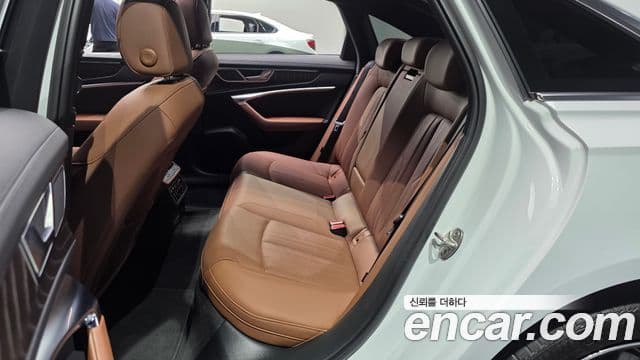 Audi A6 2023 — фото 10 из 20