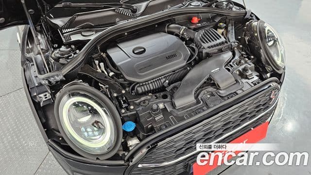 Mini Cooper S Clubman 2022 — фото 6 из 20