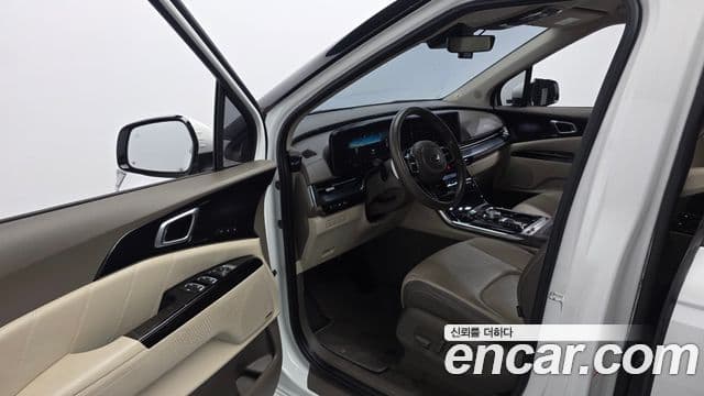 Kia Carnival 2021 — Фото 10/20