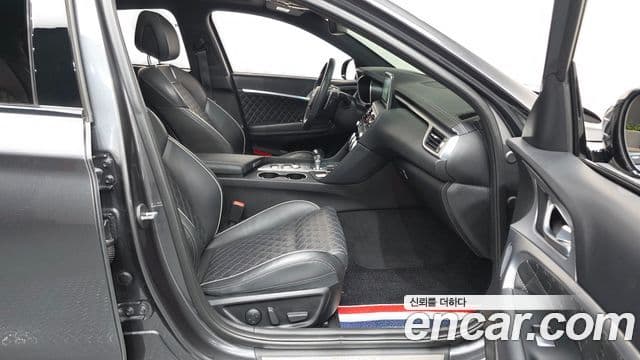 Genesis G70 2019 — Photo 27/36