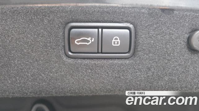 Genesis G70 2019 — Photo 35/36