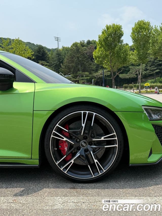 Audi R8 2021 — Photo 12/20