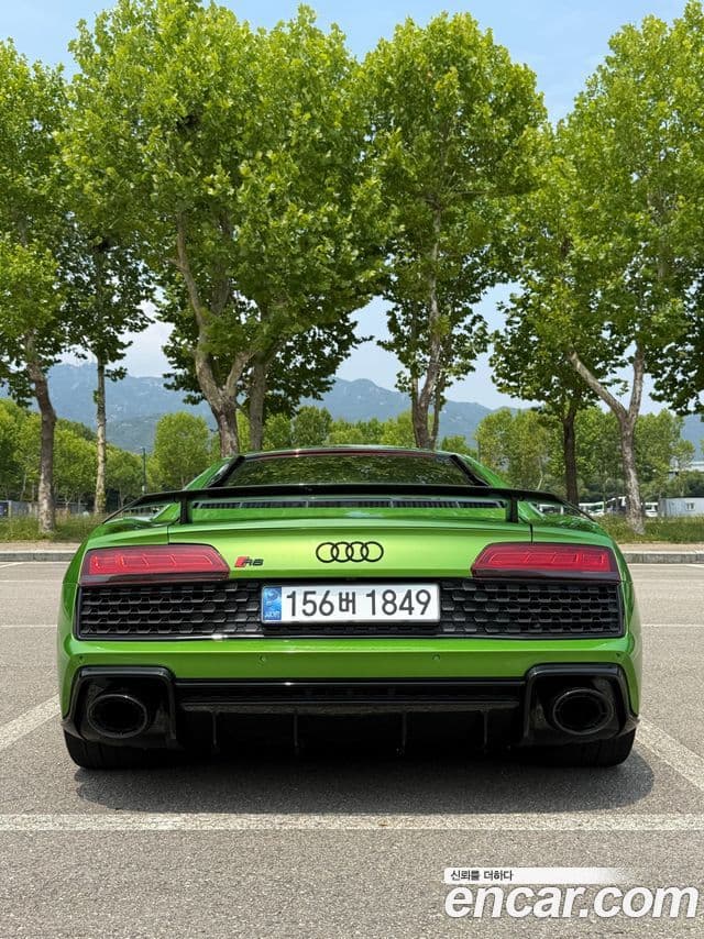 Audi R8 2021 — Photo 8/20