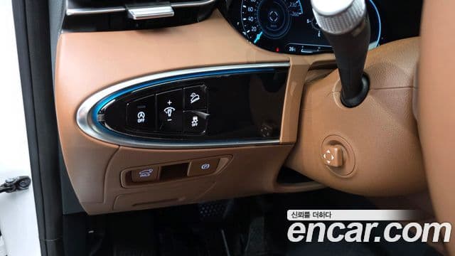 Genesis GV70 2022 — фото 18 из 20